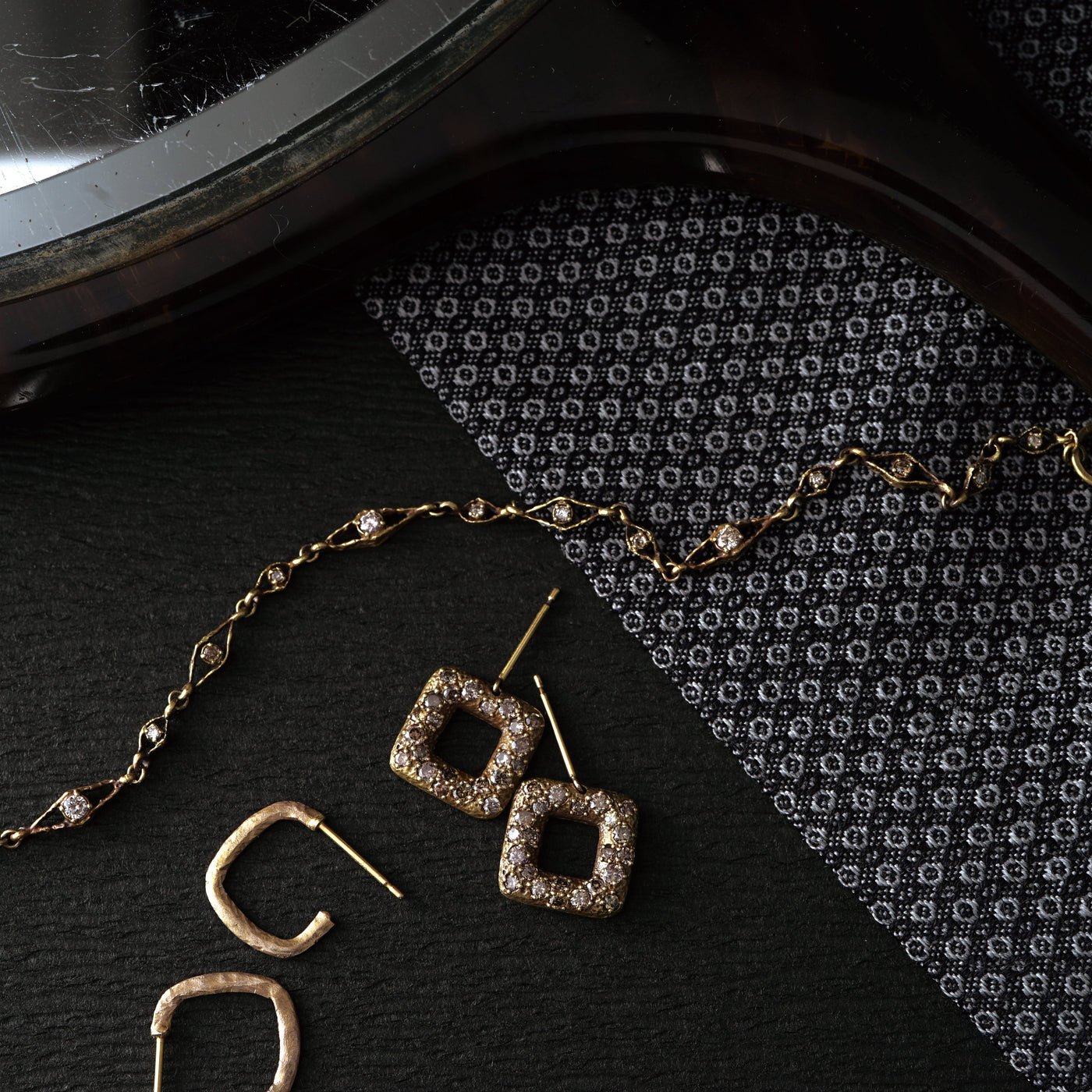 2025 A/W   ”SQUARE"